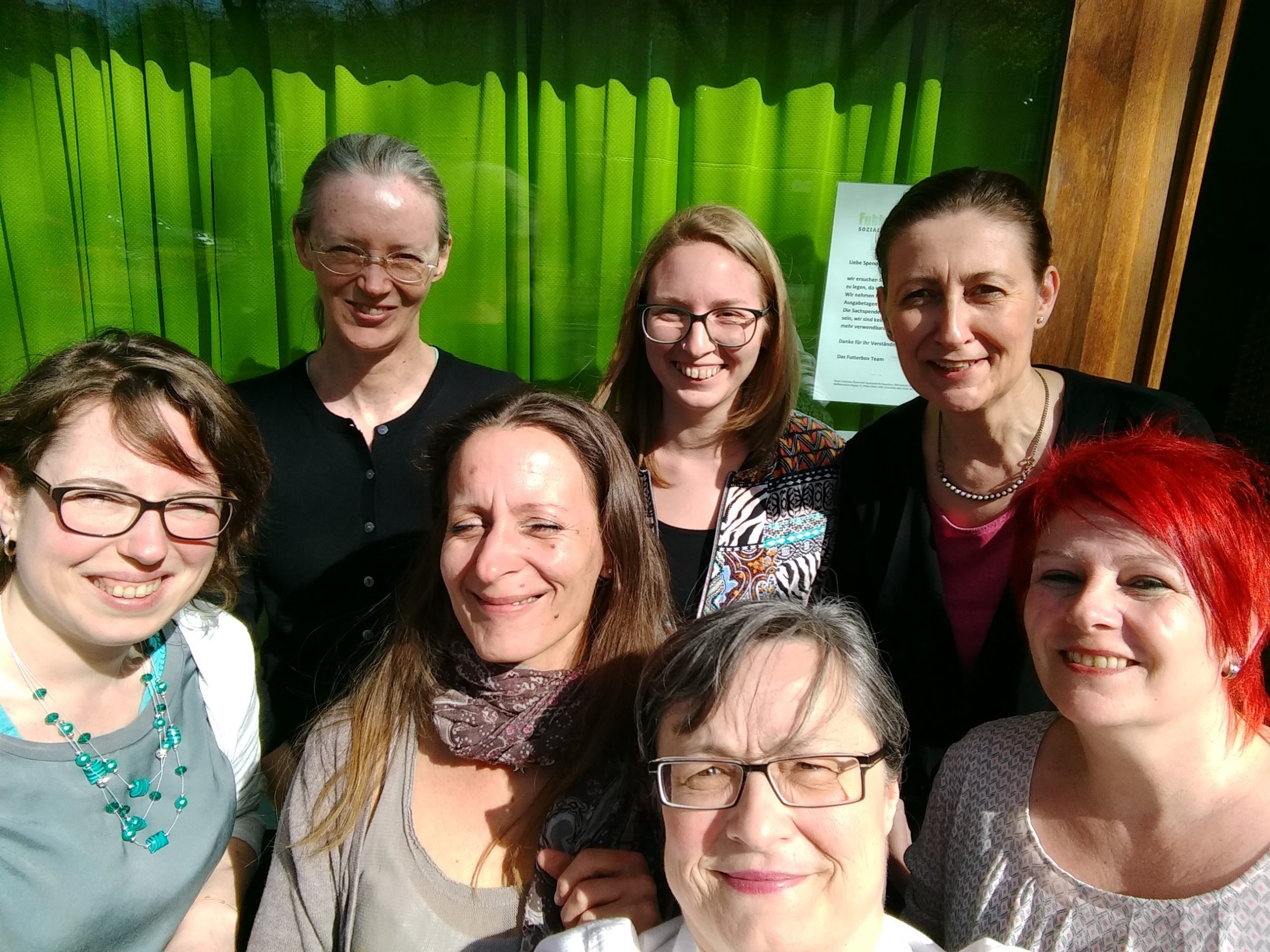 aCATemy Petra Ott Katzenschule copyright Aromaöl und Bachblüten Workshop... (1)
